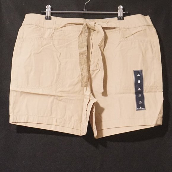 St Johns Bay Khaki Tie Front Shorts Women’s Size 14 - Picture 1 of 5